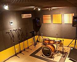 Isolamento acústico para estúdio de gravação Isolamento acústico para estúdio de gravação