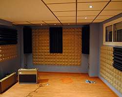Isolamento acústico para estúdio de gravação Isolamento acústico para estúdio de gravação